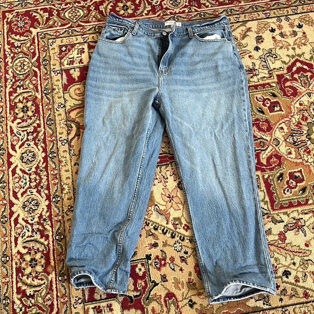 Abercrombie and Fitch 90s straight Jean curve love